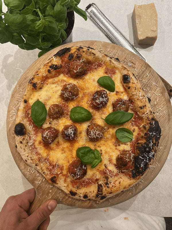 Köttbullspizza